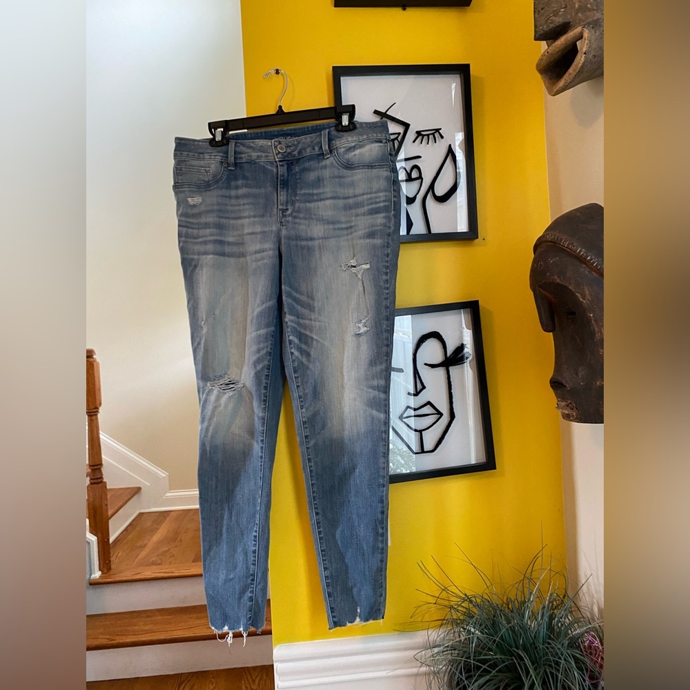 Maurices Jeans Size XL NWOT